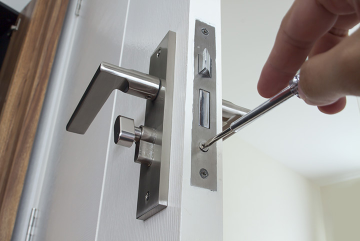 Our local locksmiths are able to repair and install door locks for properties in Great Torrington and the local area.